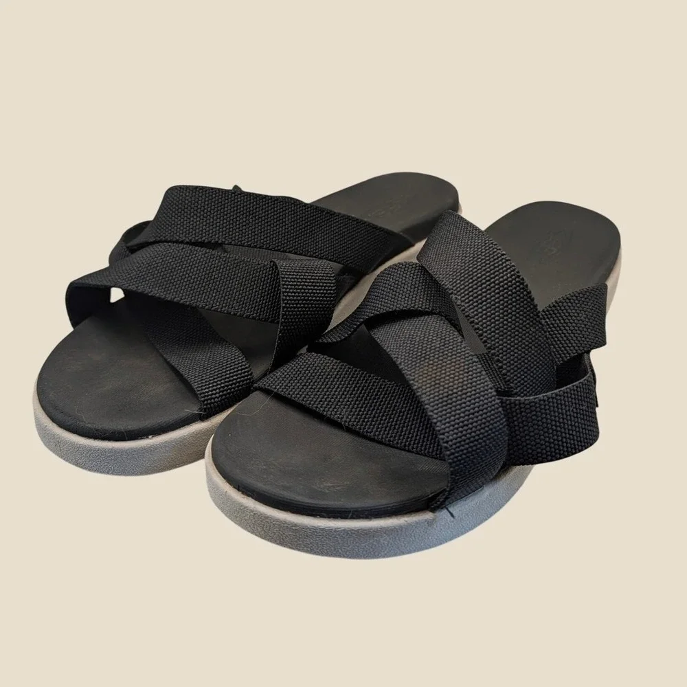Keen Damaya Lattice Sandals Womens 9.5 Black Grey Strappy Slide 1022634